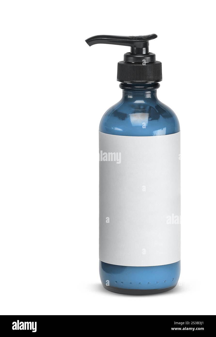 Flacone in plastica di prodotto per la cura della pelle su sfondo bianco. Flacone in plastica di prodotto per la cura della pelle Foto Stock