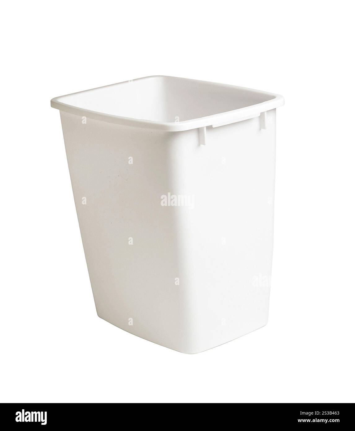 Contenitore chiuso in plastica bianca isolato su sfondo bianco. contenitore di plastica Foto Stock