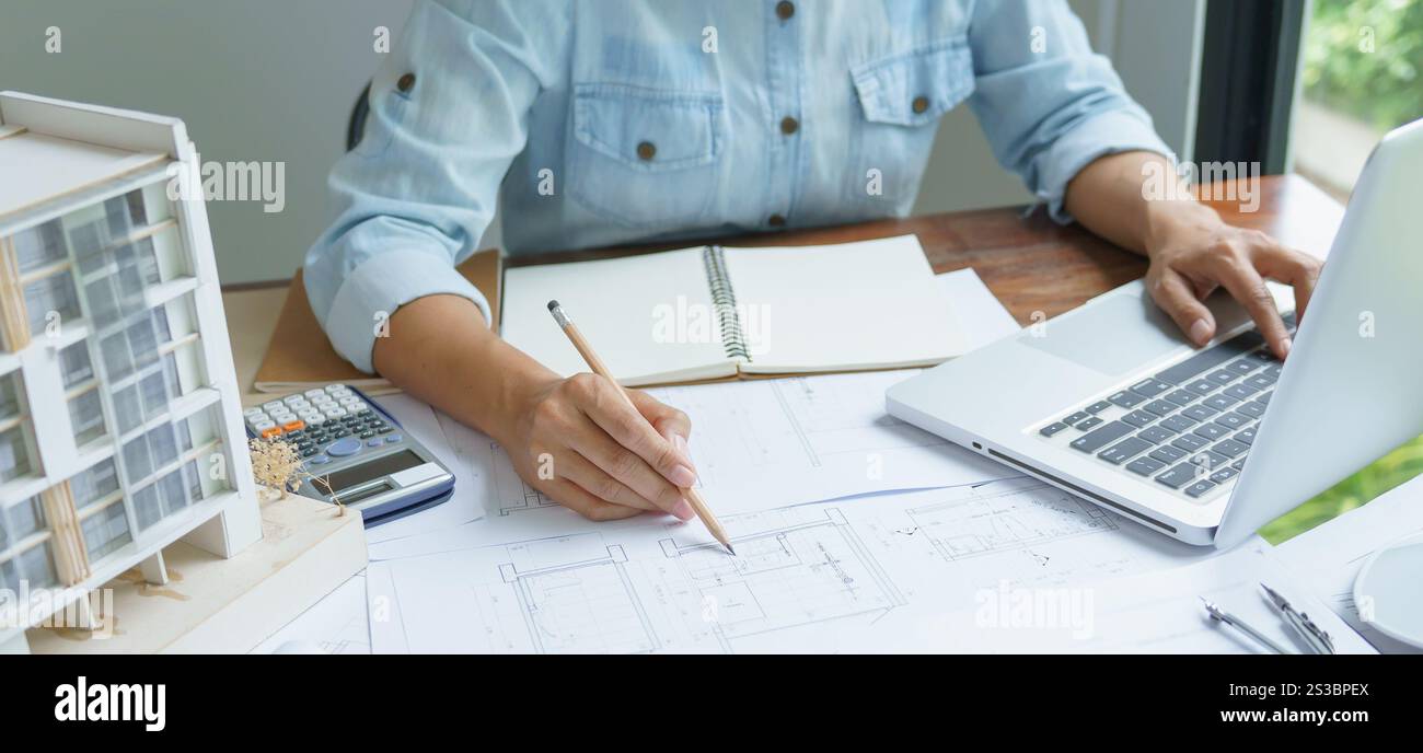 Architettura attingendo all'architettura progetto creativo architettura aziendale costruzione di edifici Ingegneria industriale pianificazione dei risultati Design Foto Stock