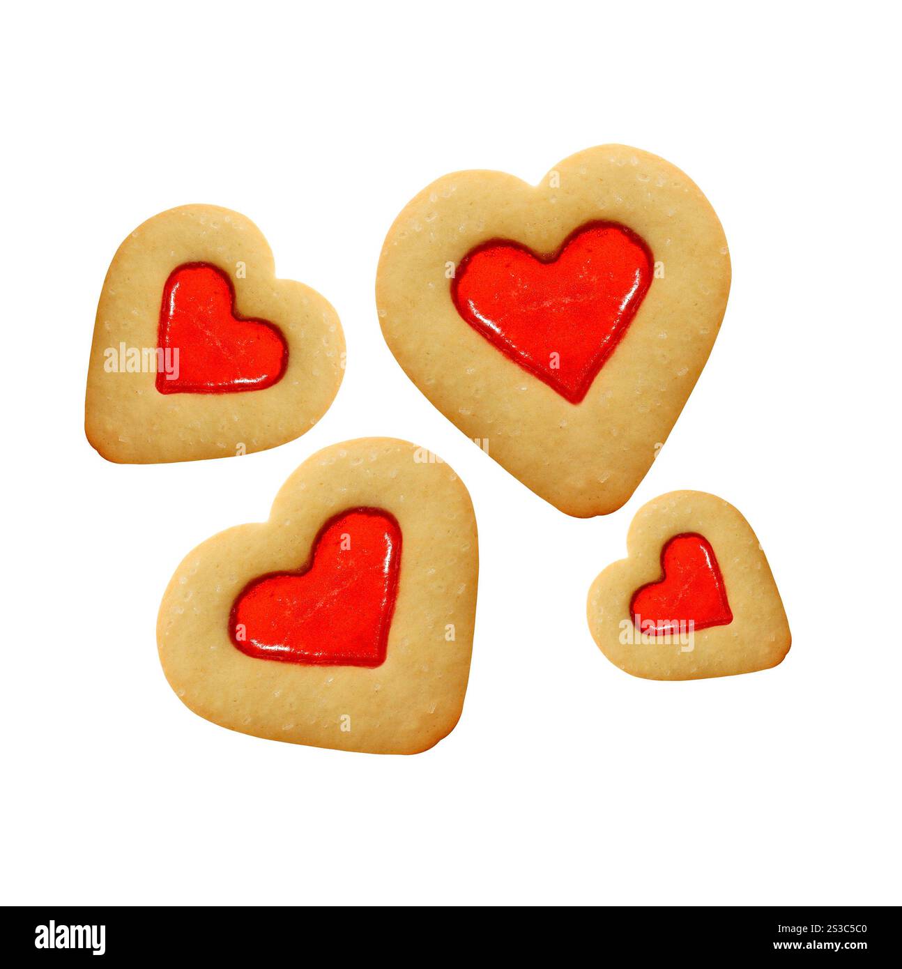 Biscotti a forma di cuore isolati su sfondo bianco. Biscotti a forma di cuore isolati Foto Stock Biscotti a forma di cuore isolati su sfondo bianco. Biscotti a forma di cuore isolati Foto Stock
