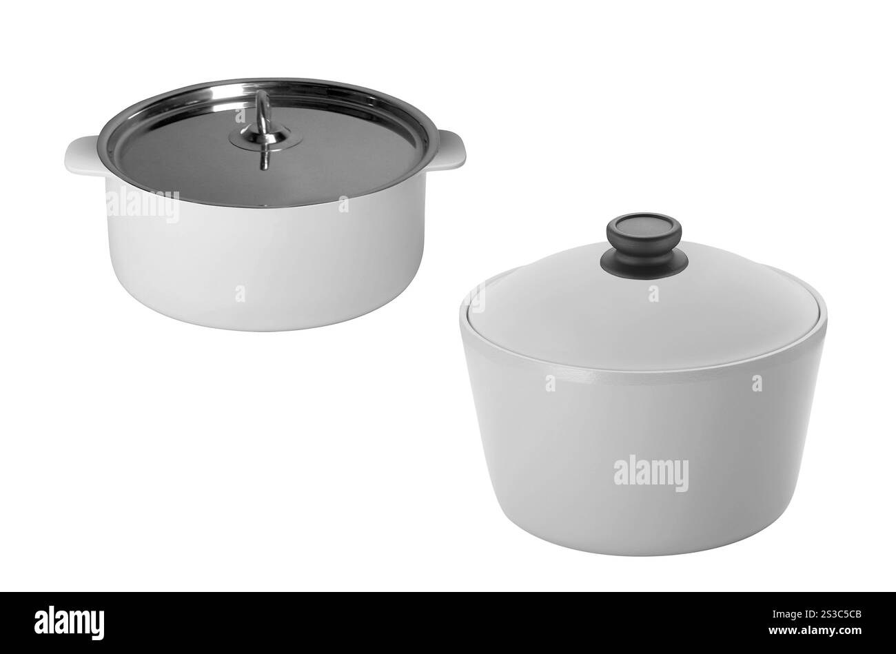 grande casseruola in acciaio inox isolata su sfondo bianco. pentola grande in acciaio inox Foto Stock