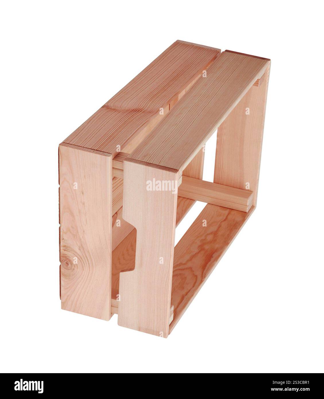 Vuoto in legno casse di frutta isolato su bianco Foto Stock