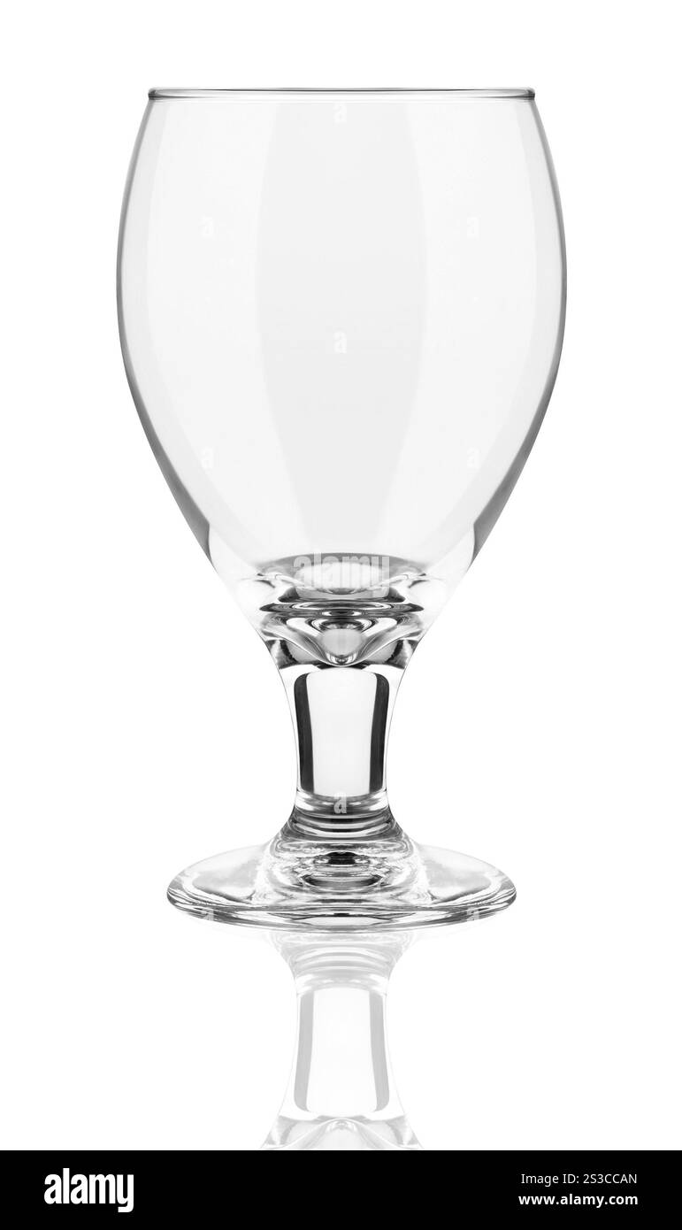 Cognac in vetro isolato su bianco Foto Stock