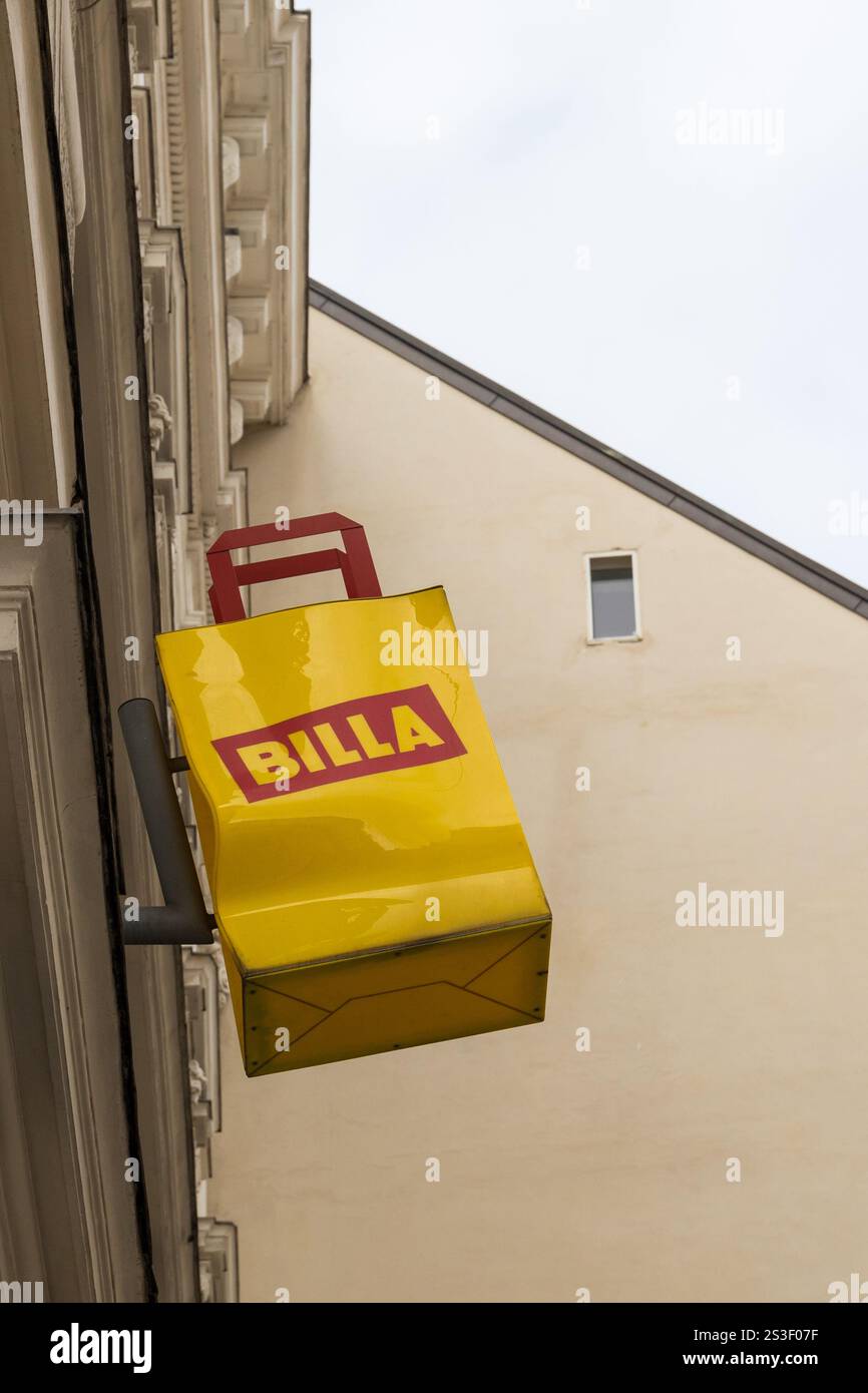 Cartello della catena di supermercati Billa a Vienna, Austria Foto Stock