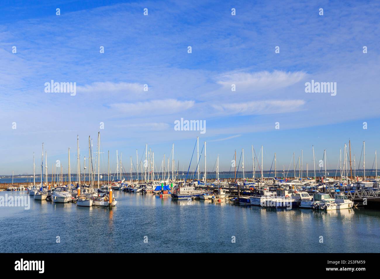 Yacht ormeggiati, Yarmouth, Isola di Wight, Regno Unito Foto Stock