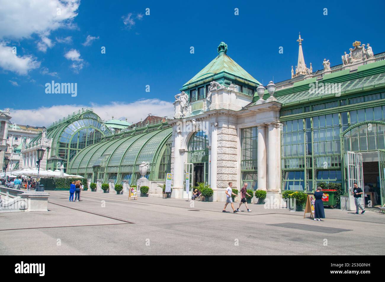 Vienna, Austria - 8 giugno 2024: Schmetterlinghaus, zoo della casa delle farfalle. Foto Stock