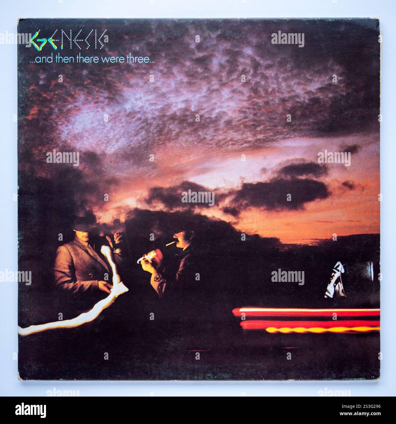 Copertina LP di and Then There Were Three, il nono album in studio dei Genesis, pubblicato nel 1978 Foto Stock
