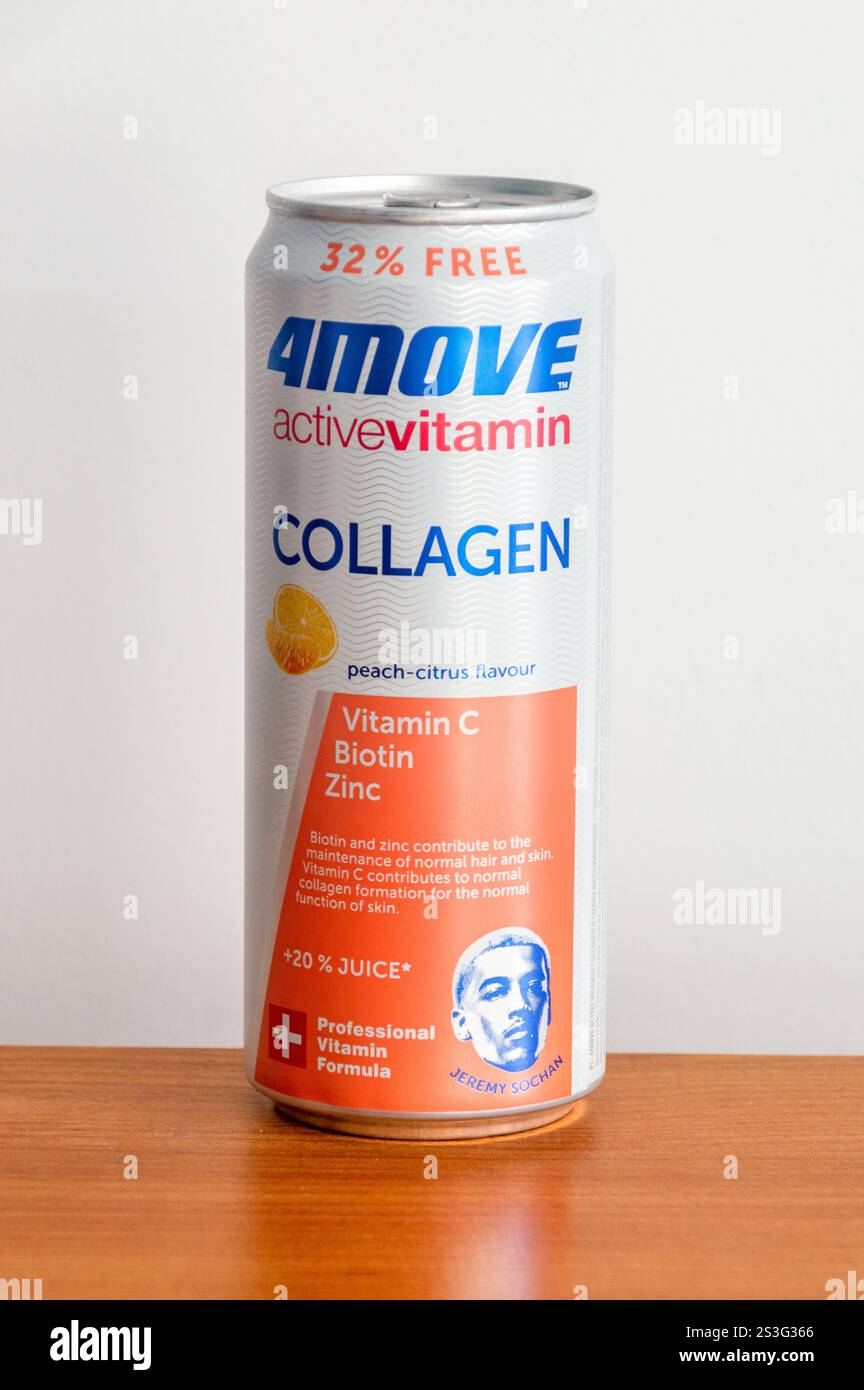Pruszcz Gdanski, Polonia - 16 giugno 2024: Lattina di 4MOVE bevanda vitaminica attiva con collagene, bevanda al gusto di agrumi di pesca. Foto Stock