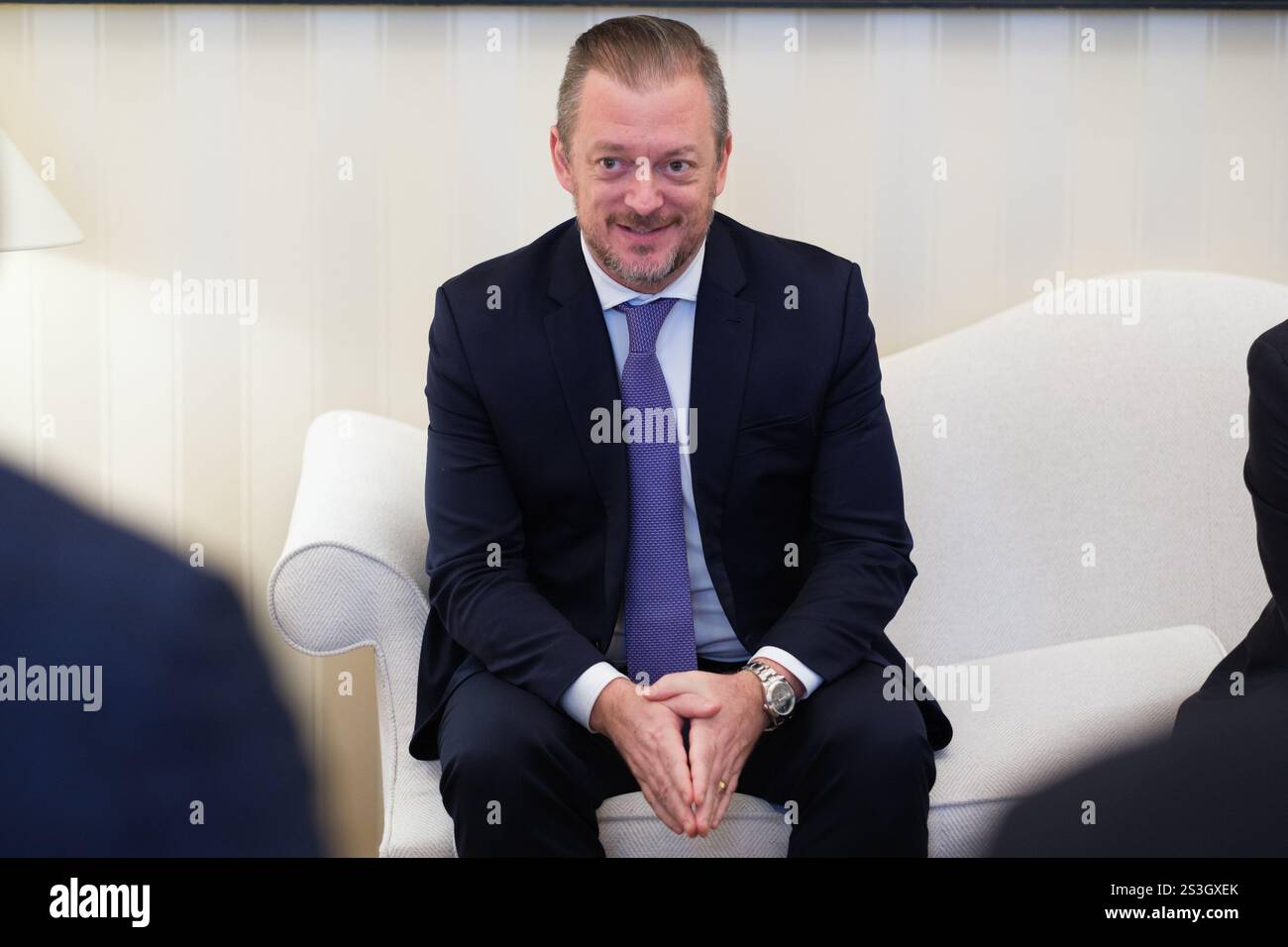 Isabel Diaz Ayuso, tiene un incontro con il presidente del Comitato Paralimpico Internazionale, Andrew Parsons, presso la Real Casa de Correos, il 9 dicembre 2024, a Madrid, Spagna, con: Andrew Parsons dove: Madrid, Spagna quando: 09 dicembre 2024 credito: Oscar Gonzalez/WENN Foto Stock