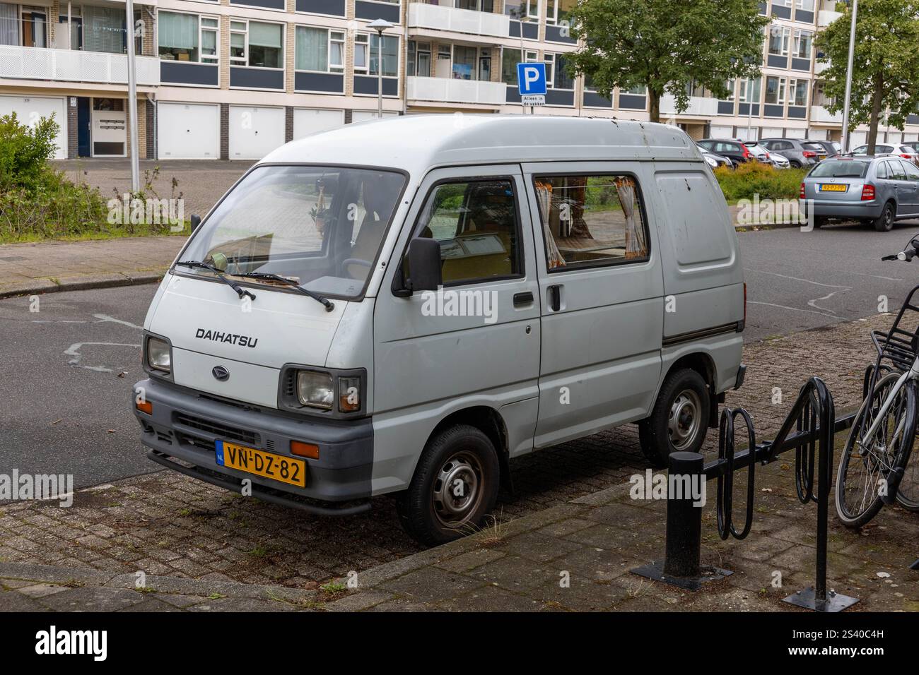 Utrecht, Paesi Bassi. 15 giugno 2024. Minivan Daihatsu Hijet Foto Stock