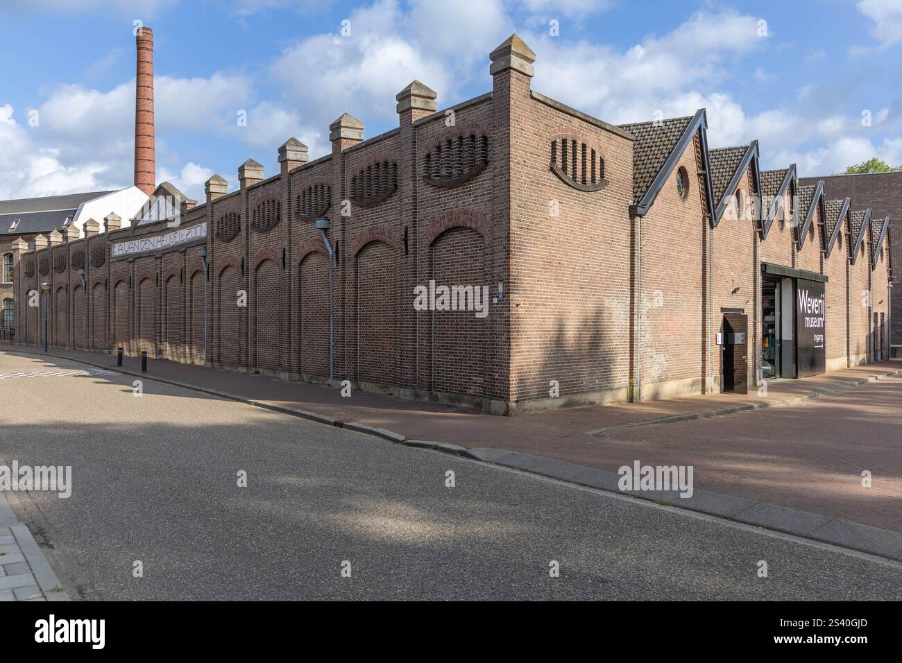 Geldrop, Paesi Bassi. 28 giugno 2024. Edificio monumentale della fabbrica tessile nella città di Geldrop , ora museo. Foto Stock