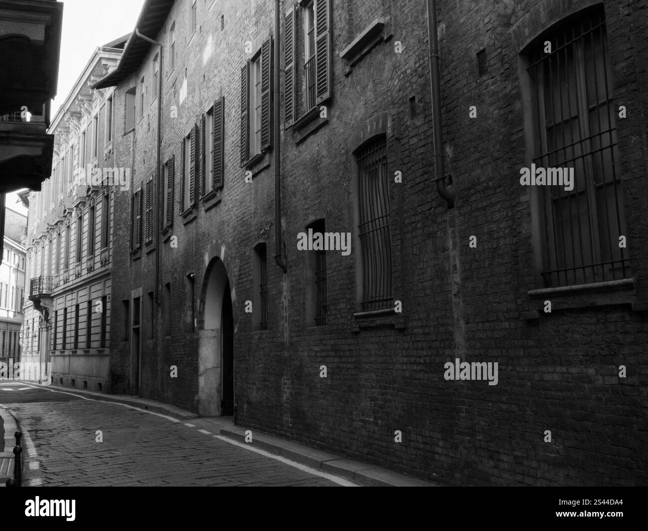 Vecchi edifici lungo via cappuccio, storica via di Milano, Lombardia, Italia Foto Stock