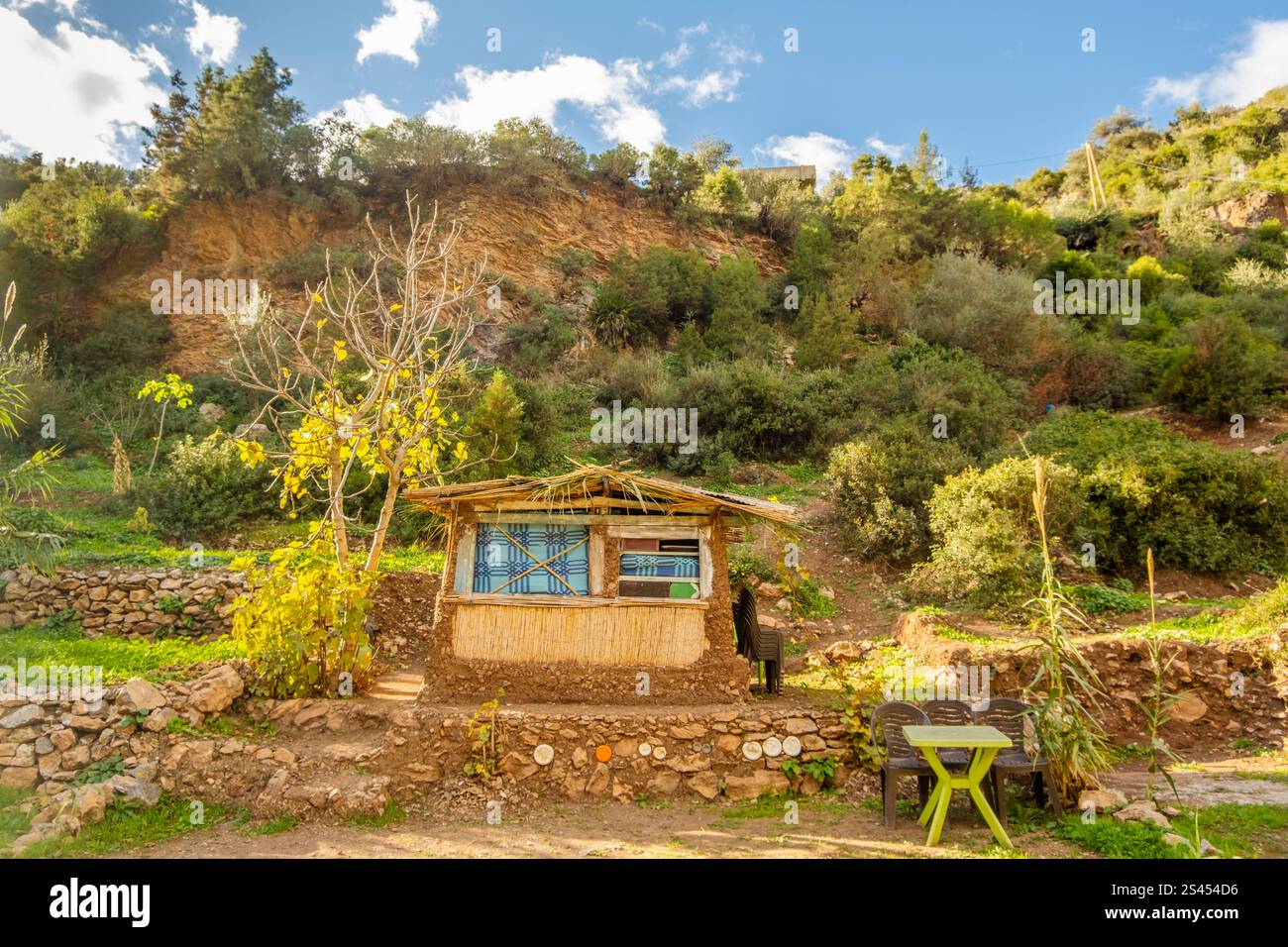 Piccola casa a Akchour Watterfalls - Parco Nazionale di Talassemtane, Marocco, Foto Stock
