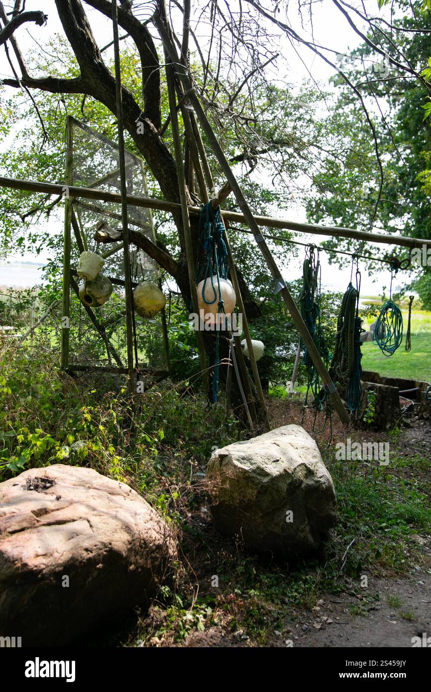 Attrezzi dei pescatori vicino al Mar Baltico, nel sud della Danimarca. Foto Stock