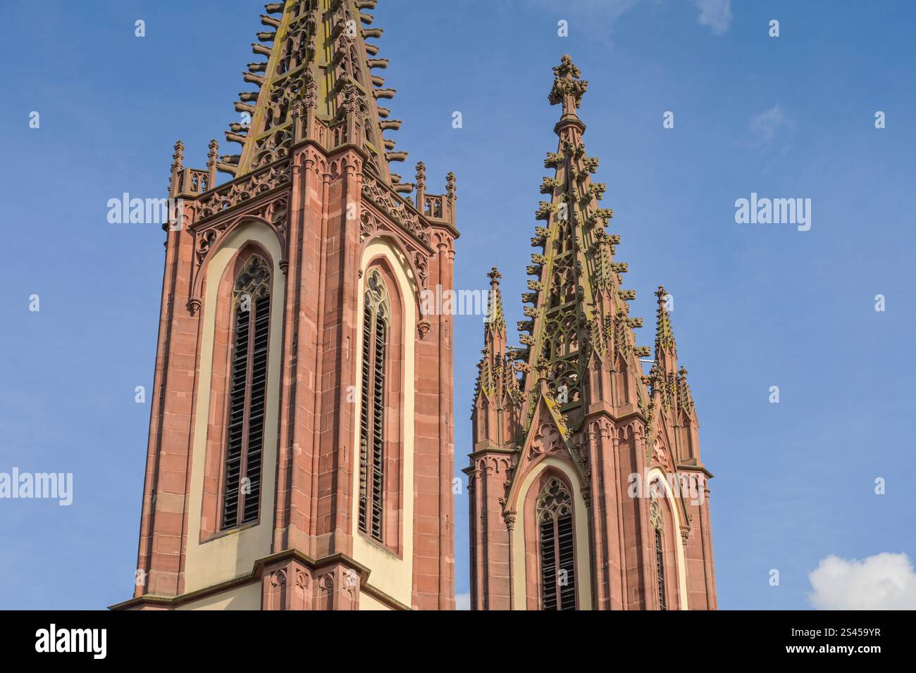 Rheingauer Dom, katholische Pfarrkirche Heilig Kreuz, Bischof-Blum-Platz, Geisenheim, Assia, Germania Foto Stock