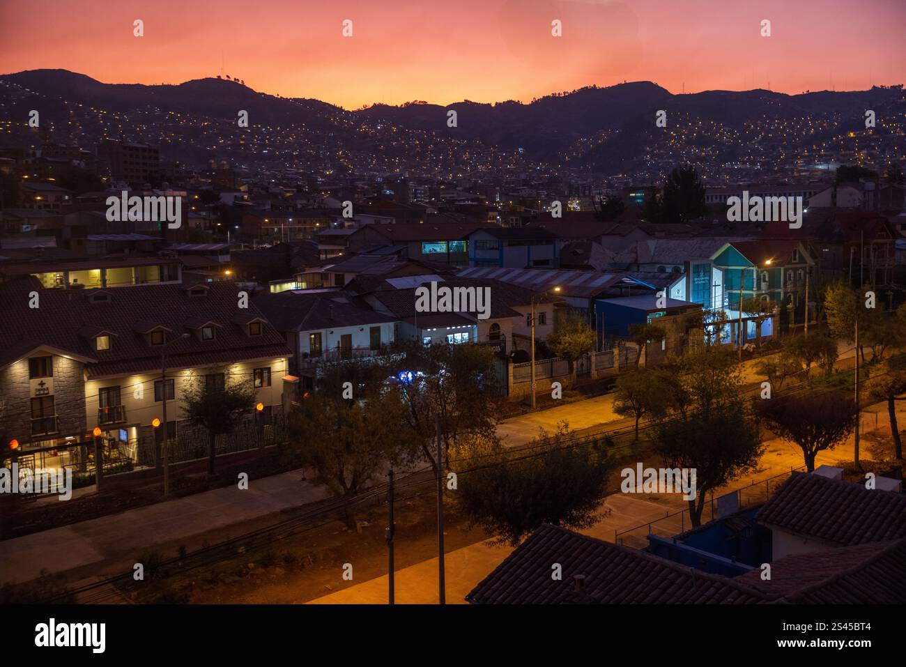 Tramonto su Cusco, Perù Foto Stock