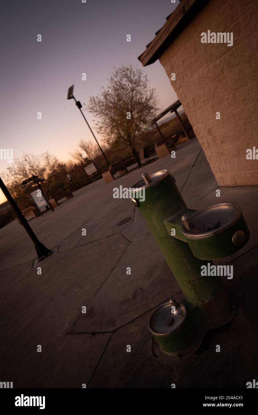Wetlands Park, Las Vegas, Nevada - gennaio 2025: Parco delle paludi all'alba durante l'inverno. Foto Stock