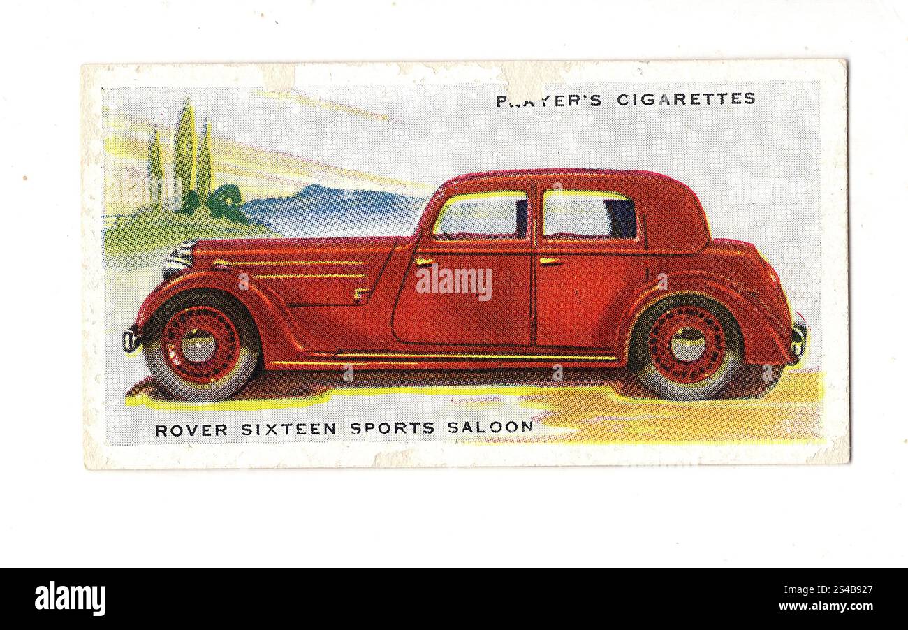 Un'antica carta di sigarette Motor Car che illustra una berlina sportiva Rover sedici su sfondo bianco. Foto Stock