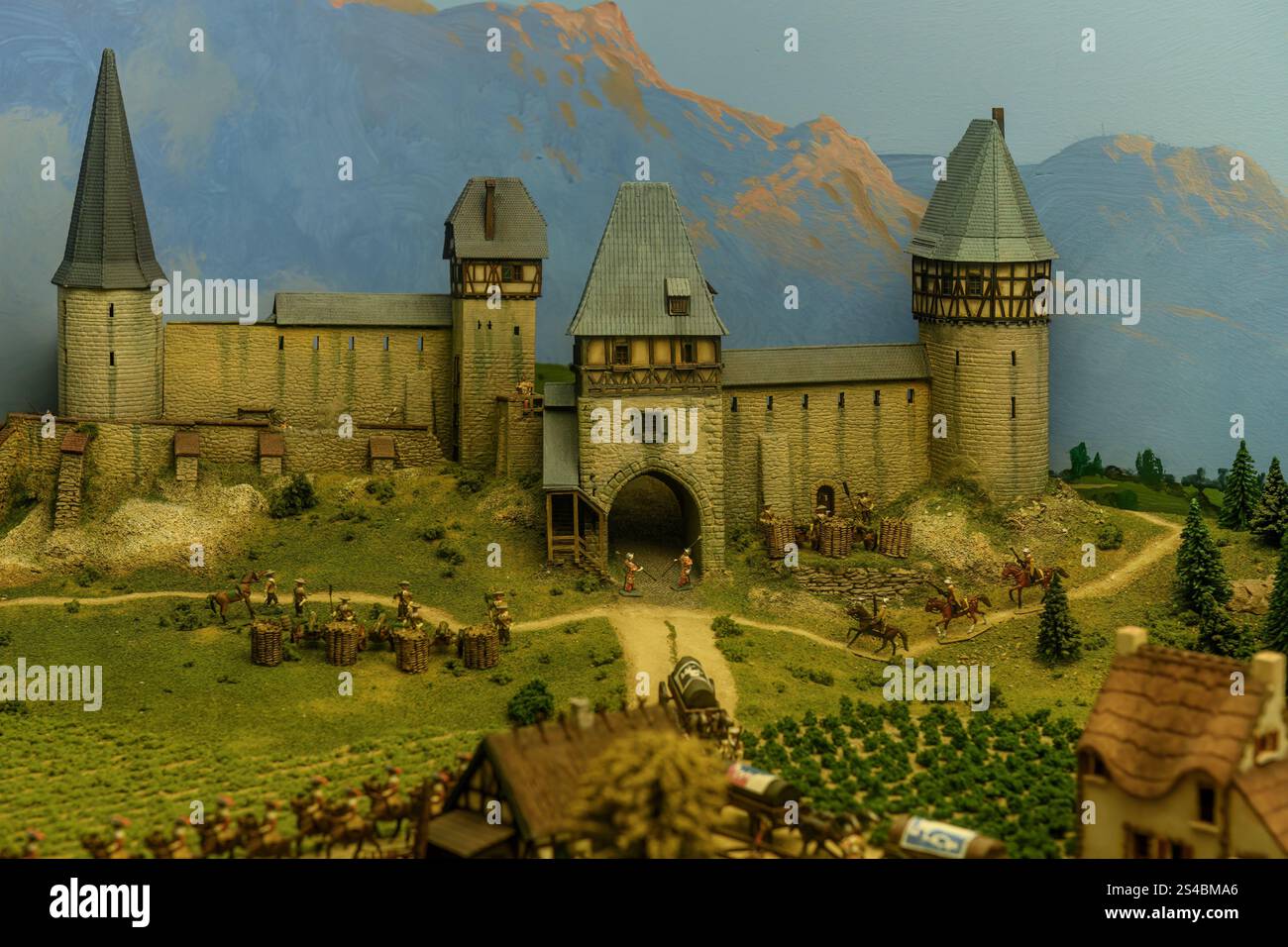 Rappresentazione in miniatura estremamente dettagliata di soldati e cavalli. Foto Stock