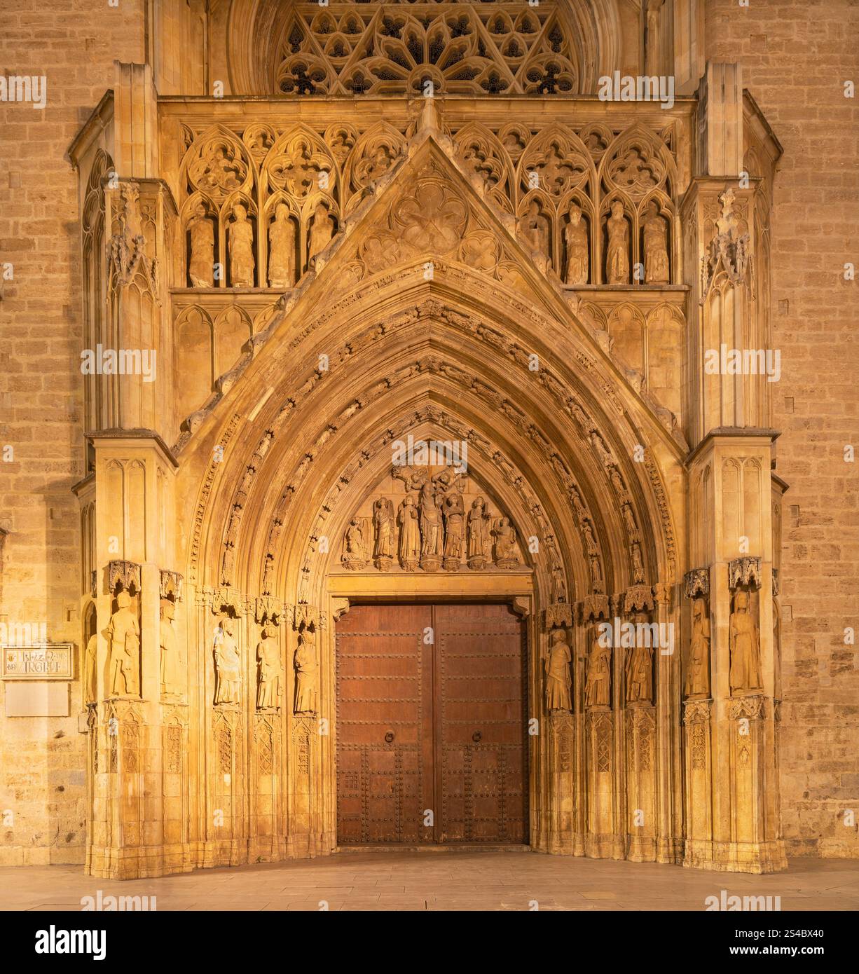 Valencia - il portale gotico della Cattedrale - Basilica dell'assunzione di nostra Signora di Valencia (Puerta de los Apostoles - porta degli Apostoli) Foto Stock
