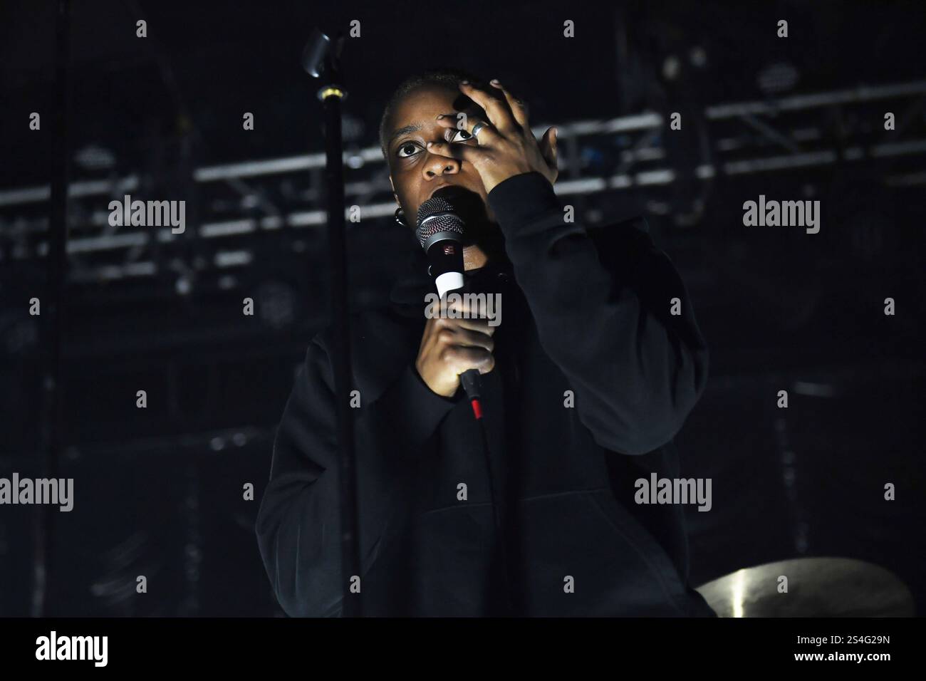 REGNO UNITO. 11 gennaio 2025. LONDRA, INGHILTERRA - 11 GENNAIO: Kaila Whyte di "The None" che si esibisce all'Electric Ballroom di Camden l'11 gennaio 2025 a Londra, Inghilterra. CAP/Mar © Mar/Capital Pictures credito: Capital Pictures/Alamy Live News Foto Stock