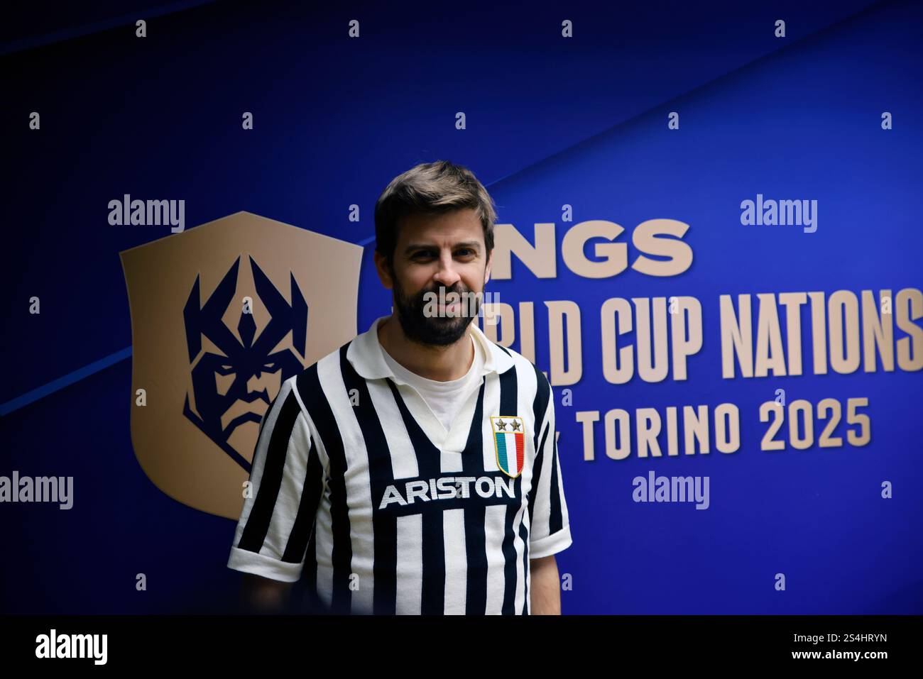 Torino, Italia. 12 gennaio 2025. Gerard Piquè durante la finale di Kings League 2025, partita di calcio tra Colombia e Brasile il 12 gennaio 2025 all'Allianz Stadium di Torino. Crediti: Nderim Kaceli/Alamy Live News Foto Stock