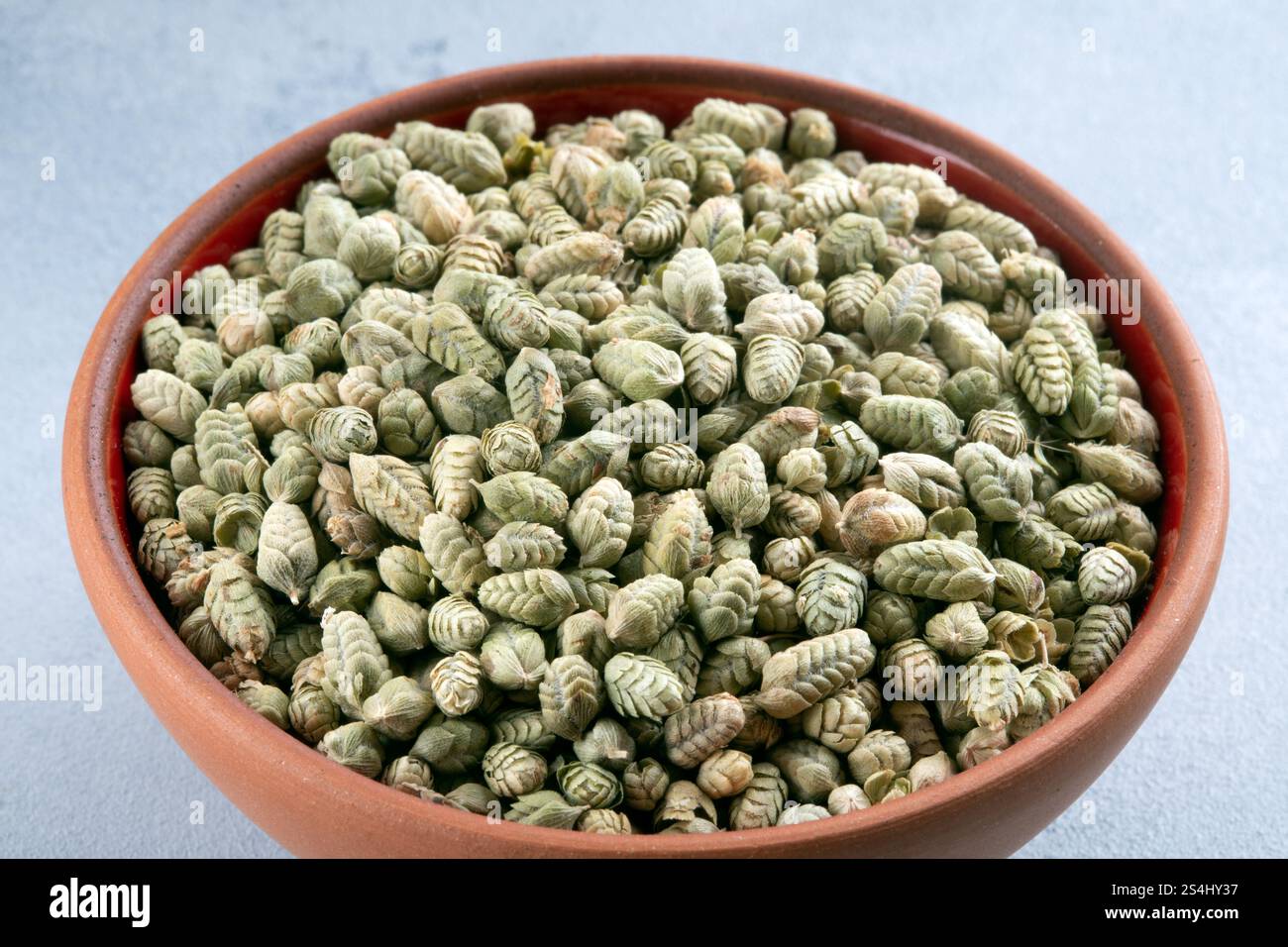 Un'abbondante quantità di semi di timo secchi naturali da vicino Foto Stock