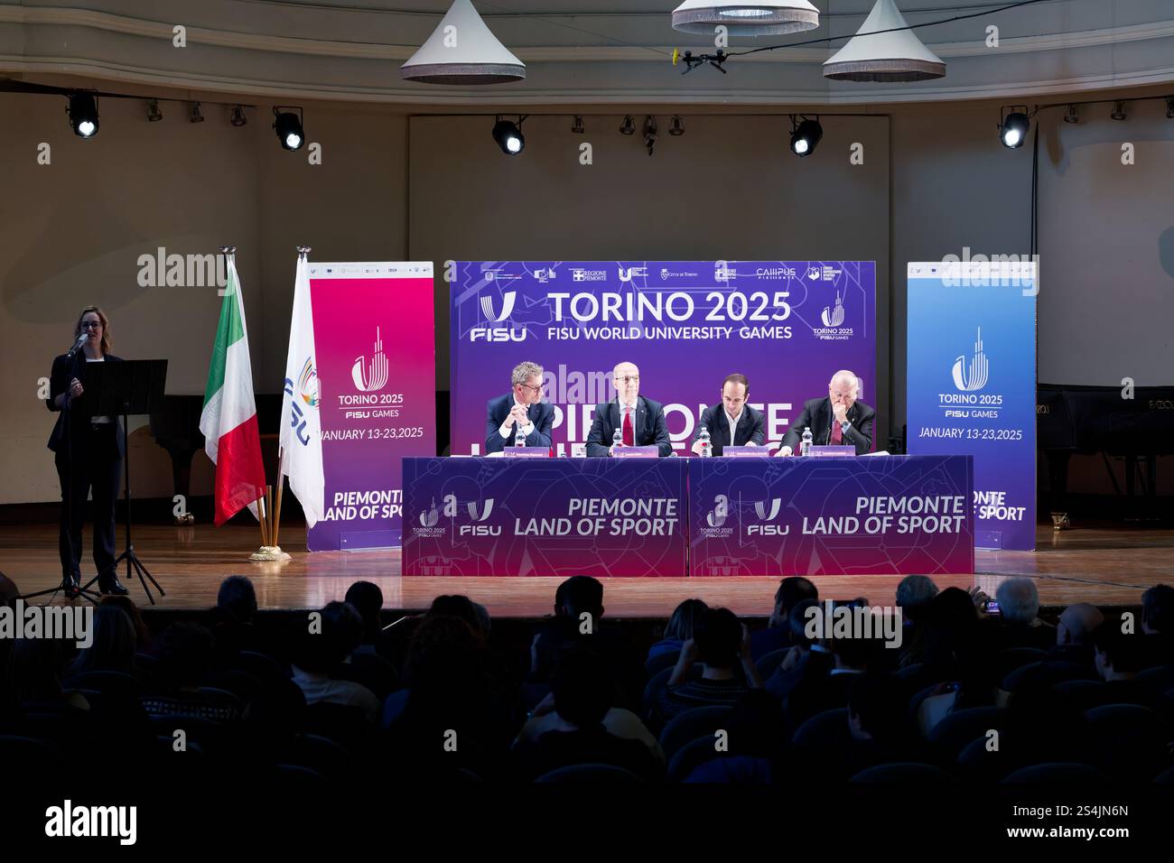 Torino, Italia. 12 gennaio 2025. Conferenza stampa inaugurale Torino 2025 FISU World University Games Winter. Credito: M.. Bariona/Alamy Live News Foto Stock