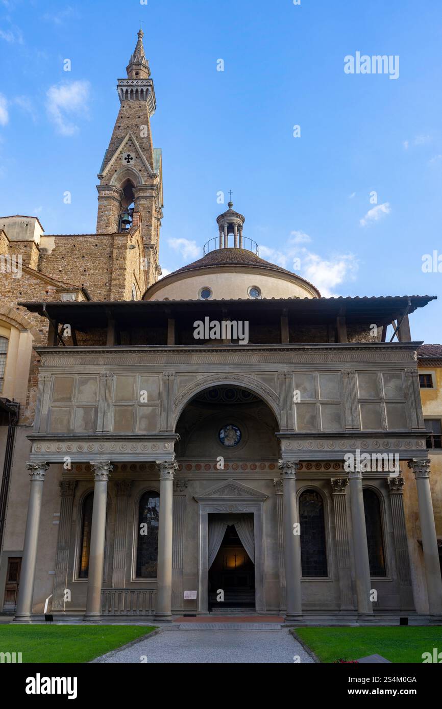 Basilica di Santa Croce - 12 novembre 2024 - Firenze, Italia Foto Stock