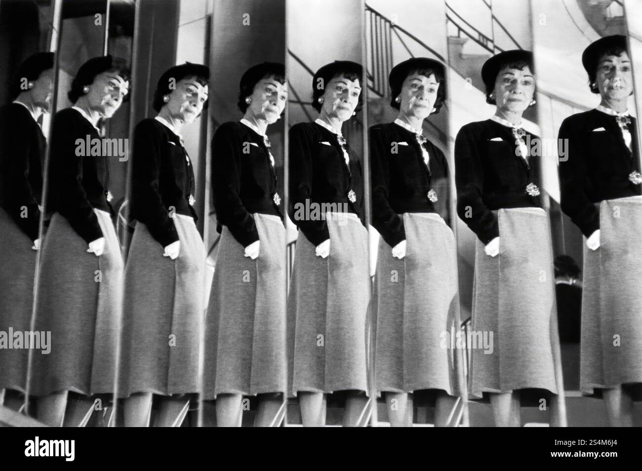 COCO CHANEL in COCO CHANEL: UNBOTONED (2023), diretto da HANNAH BERRYMAN. Credito: Whynow / album Foto Stock