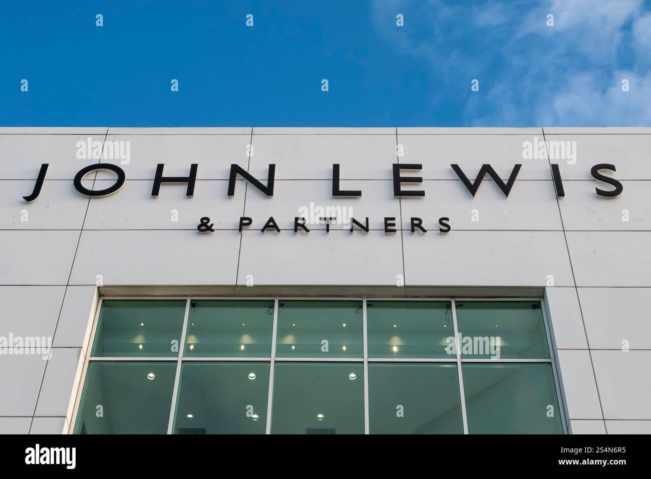 Segui le indicazioni per il John Lewis Department Store di cribbs Causeway North Bristol Foto Stock