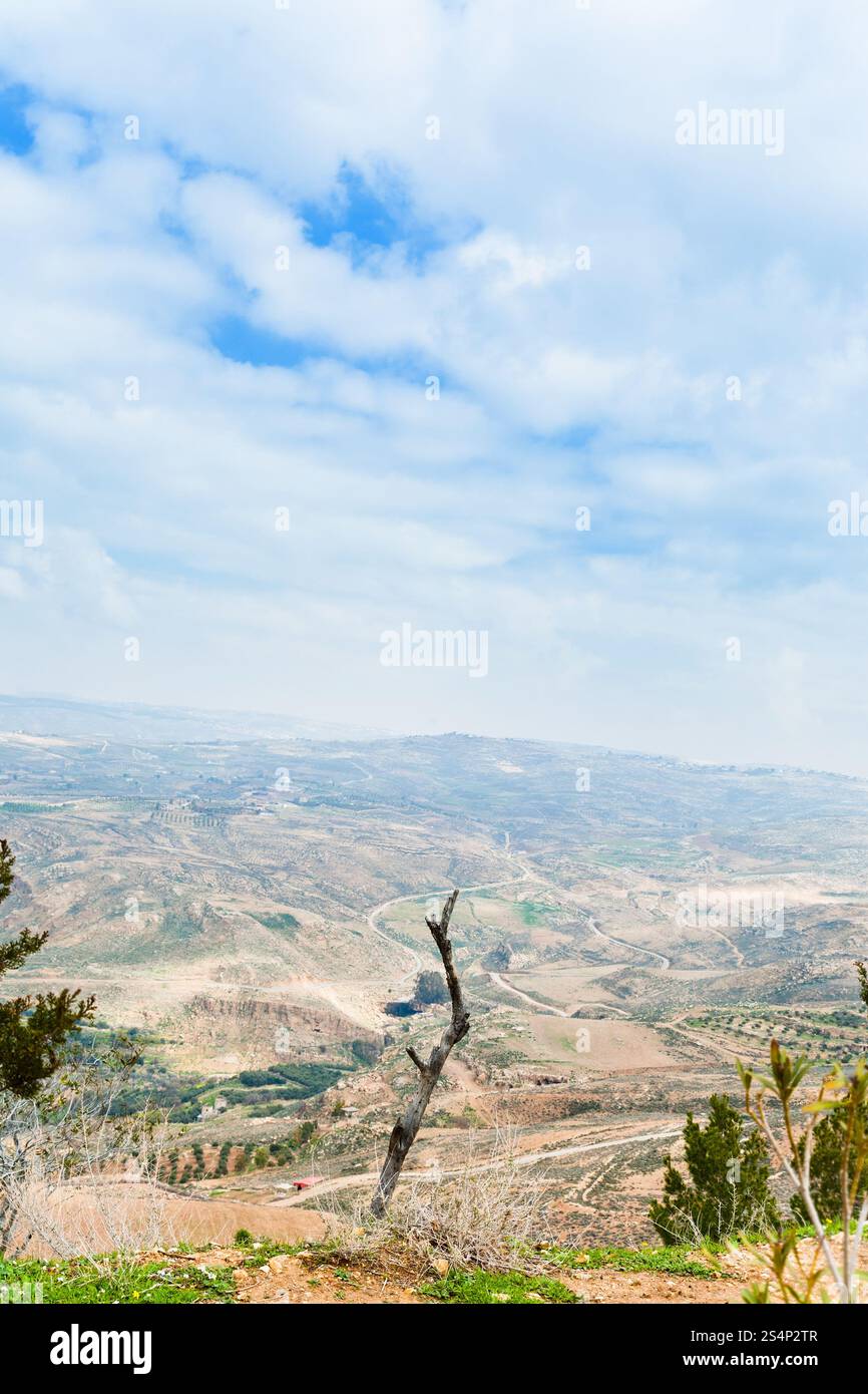 Vista della terra promessa dal Monte Nebo in Giordania Foto Stock