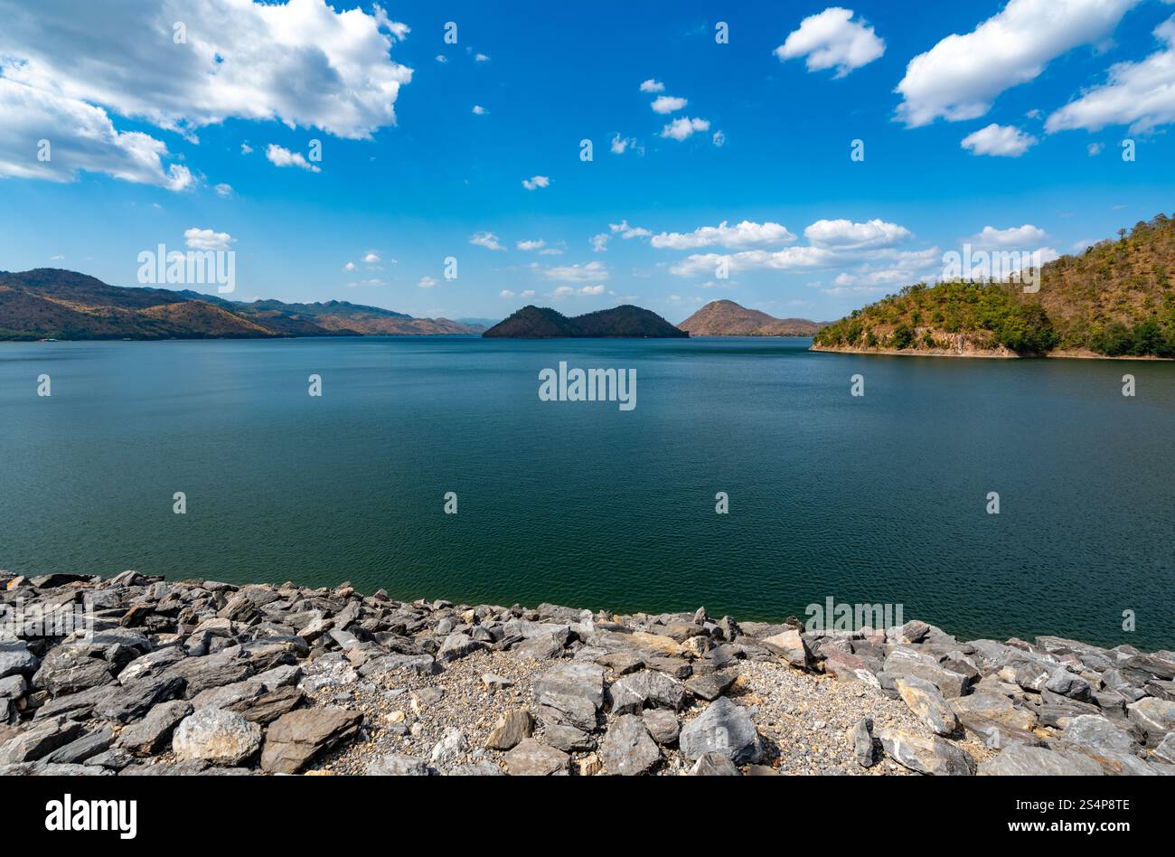 Laghi. Bacini e attività acquatiche Foto Stock