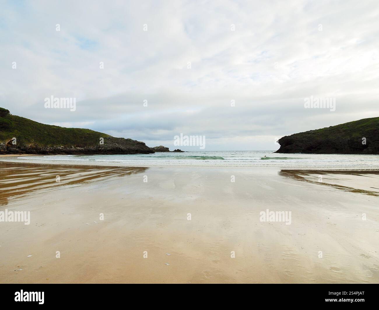 Vista del Golfo di Biscaglia nella regione Barro, Llanes, Asturie, Spagna Foto Stock