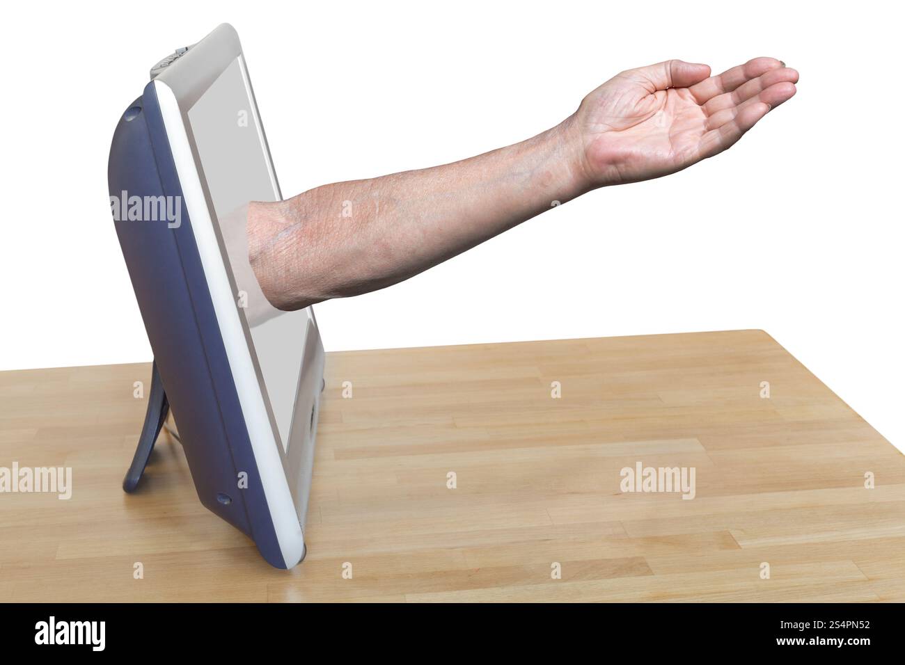 Braccio di agricoltore conduce fuori schermo TV isolato su sfondo bianco Foto Stock