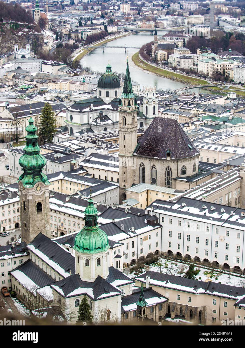 Vista aerea sulla città vecchia di Salisburgo, Austria Foto Stock Vista aerea sulla città vecchia di Salisburgo, Austria Foto Stock