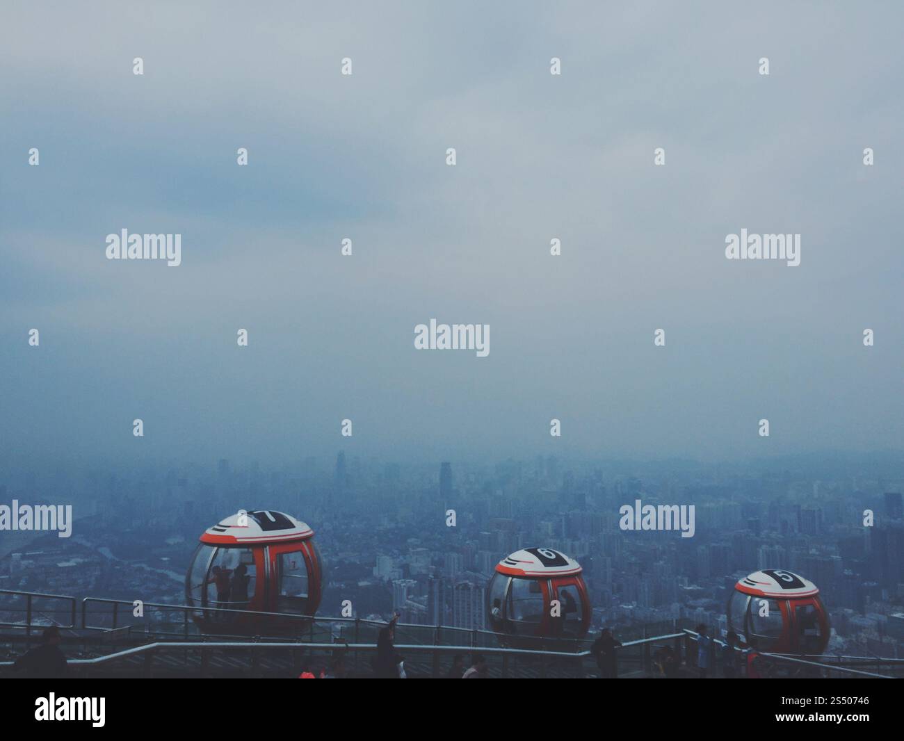 Bubble tram Cars Canton Tower Foto Stock