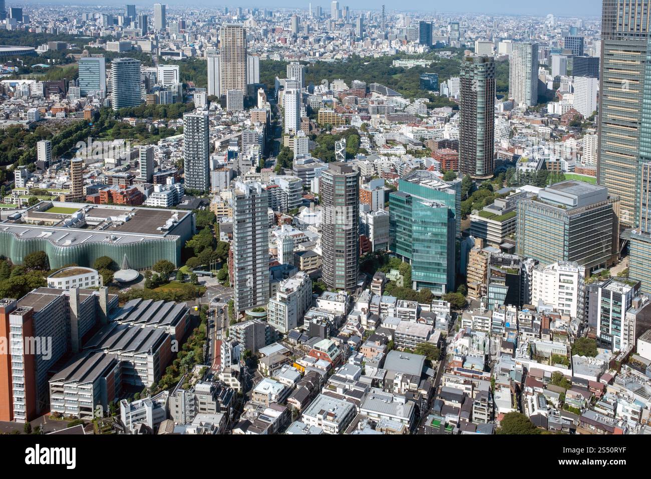 Vista su Midtown e il quartiere di Roppongi dal Mori Art Museum Tokyo Giappone Foto Stock