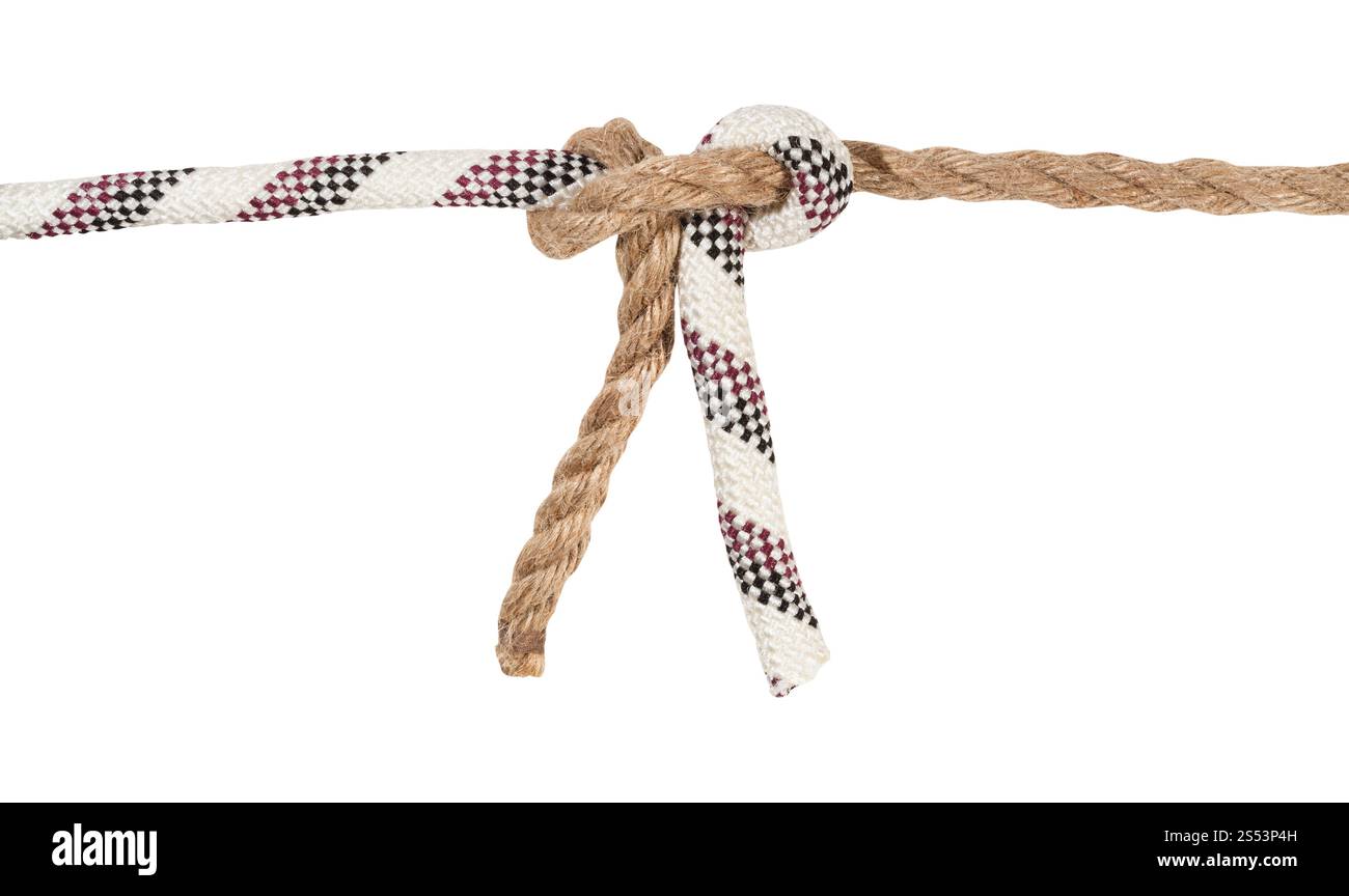 Un altro lato di erba di piegare la giunzione di due corde isolati su sfondo bianco Foto Stock