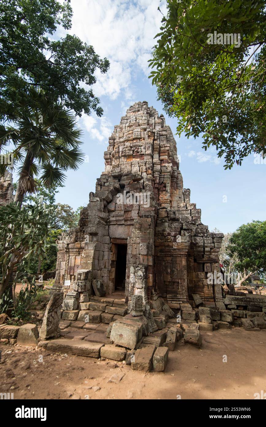 Il Tempio di wat Banan rovina a sud della città di Battambang in Cambogia. Cambogia, Battambang, novembre 2018. CAMBOGIA BATTAMBANG WAT BANAN TEMPLE Foto Stock