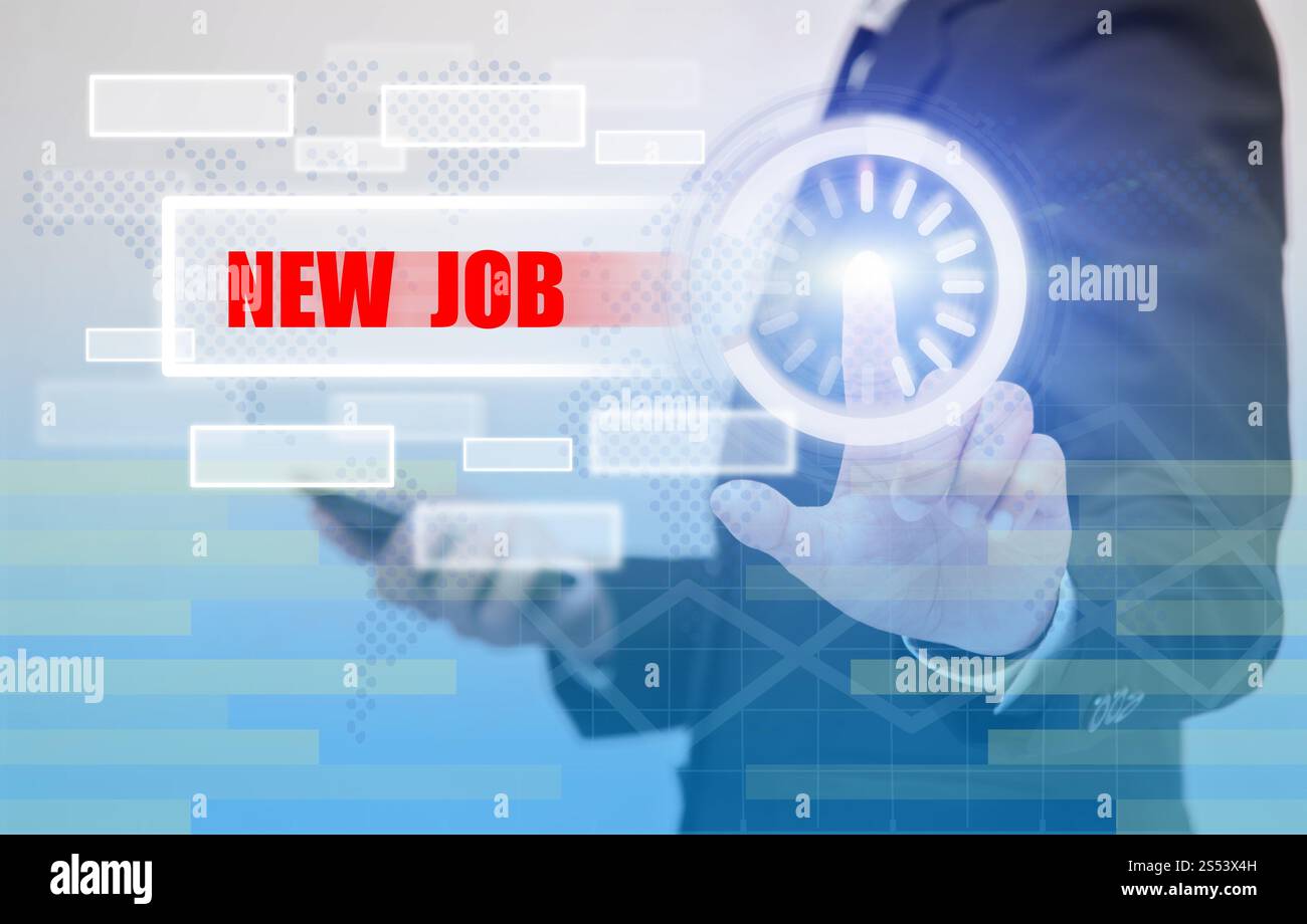 Donna d'affari toccare NUOVO testo di LAVORO sullo schermo visivo, concetto di business Foto Stock