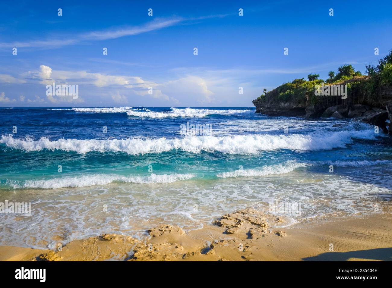 Spiaggia da sogno nell'isola di Nusa Lembongan, Bali, Indonesia. Dream Beach, Nusa Lembongan Island, Bali, Indonesia Foto Stock