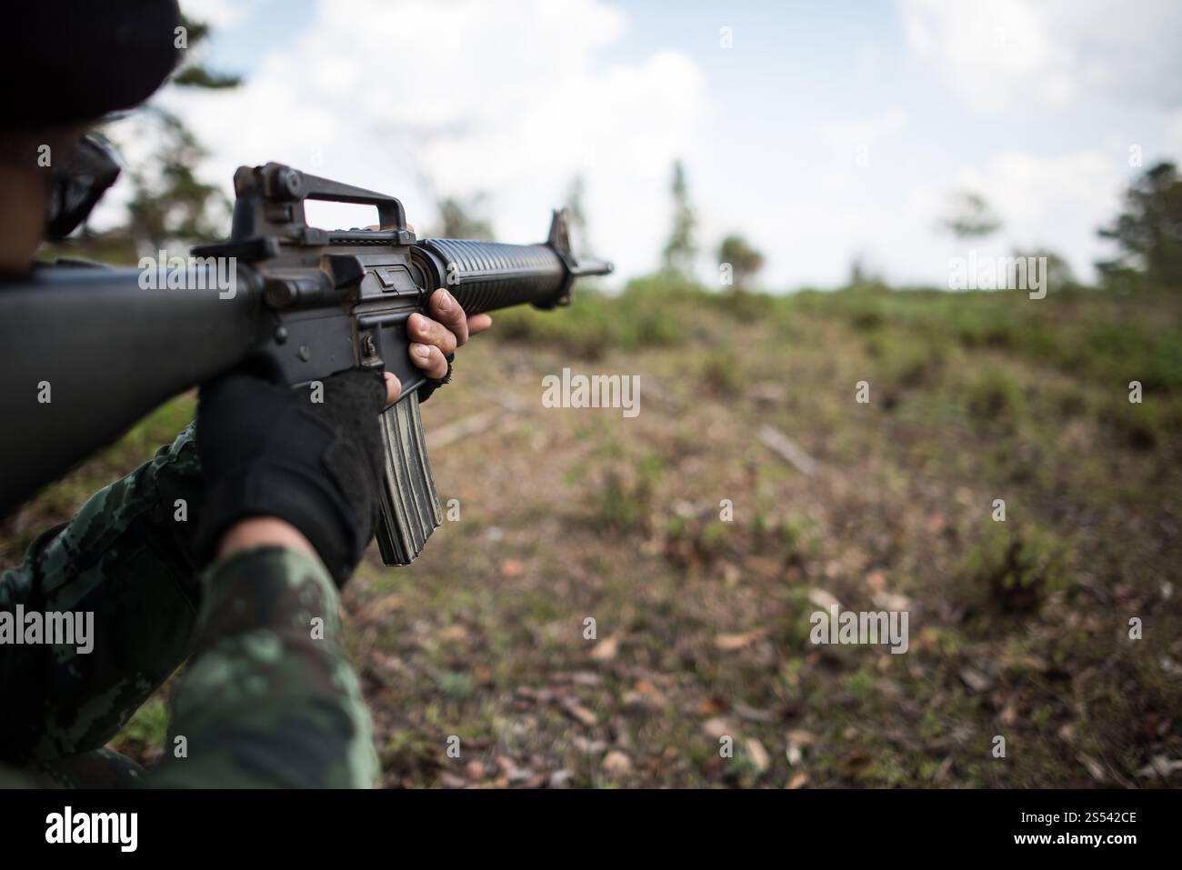 Il lavoro di squadra del personale di istruzione unisce le mani insieme Foto Stock