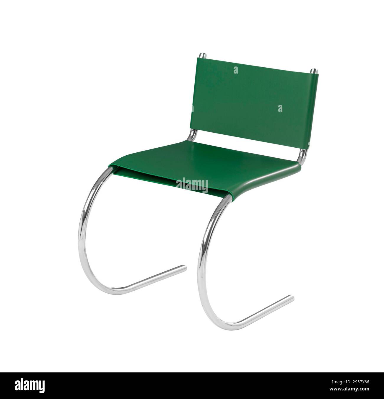 elegante sedia verde isolata su sfondo bianco Foto Stock