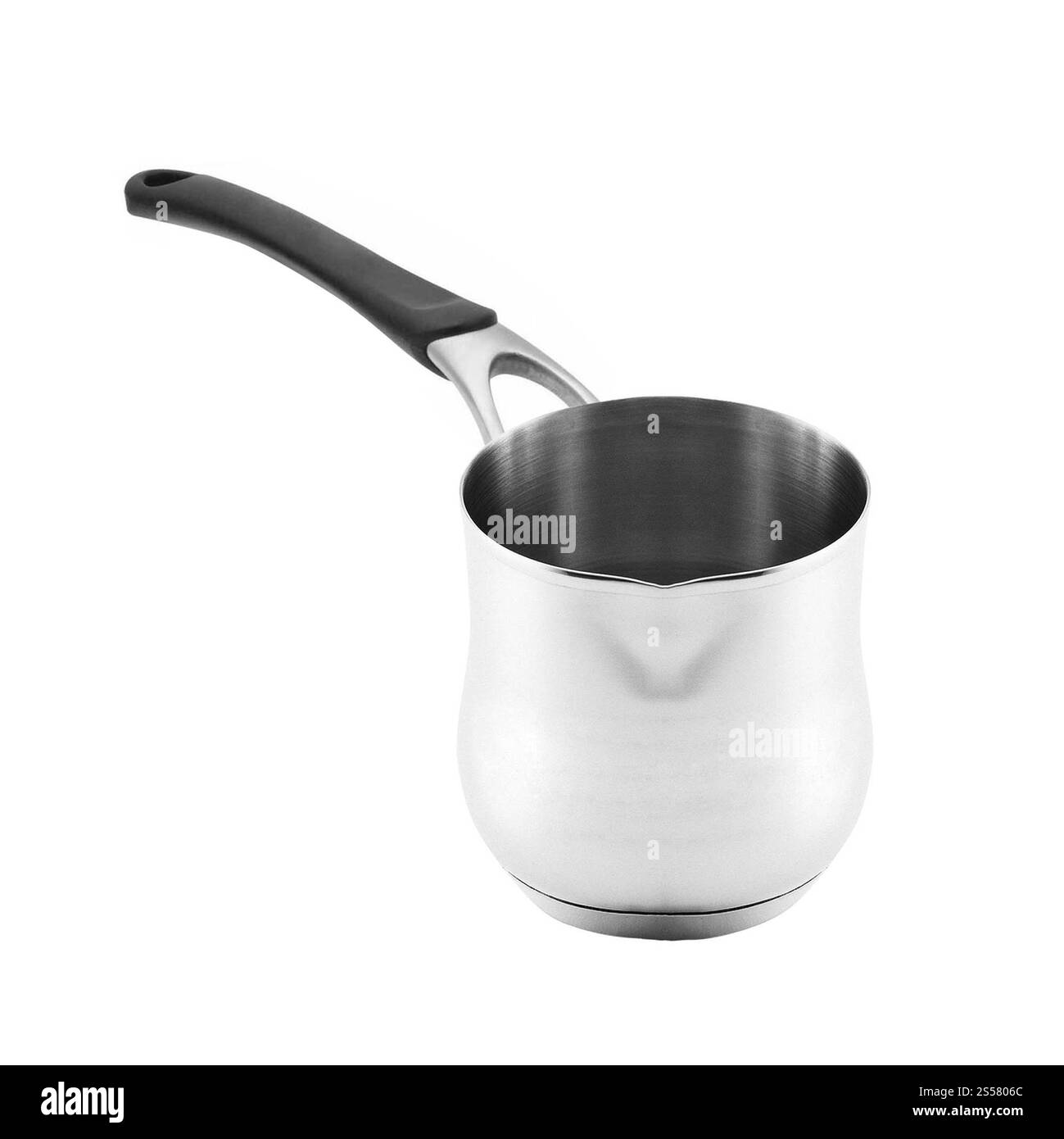 Pentola turca per preparare caffè isolata su sfondo bianco. Pentola turca per preparare il caffè Foto Stock