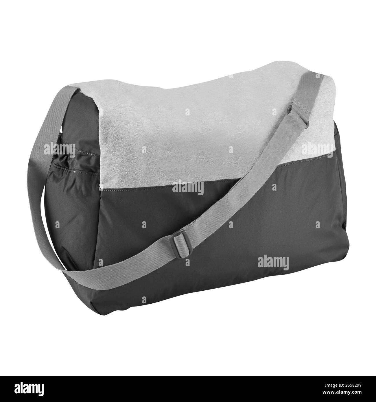 Borsa sportiva isolata su sfondo bianco. Borsa sportiva isolata Foto Stock