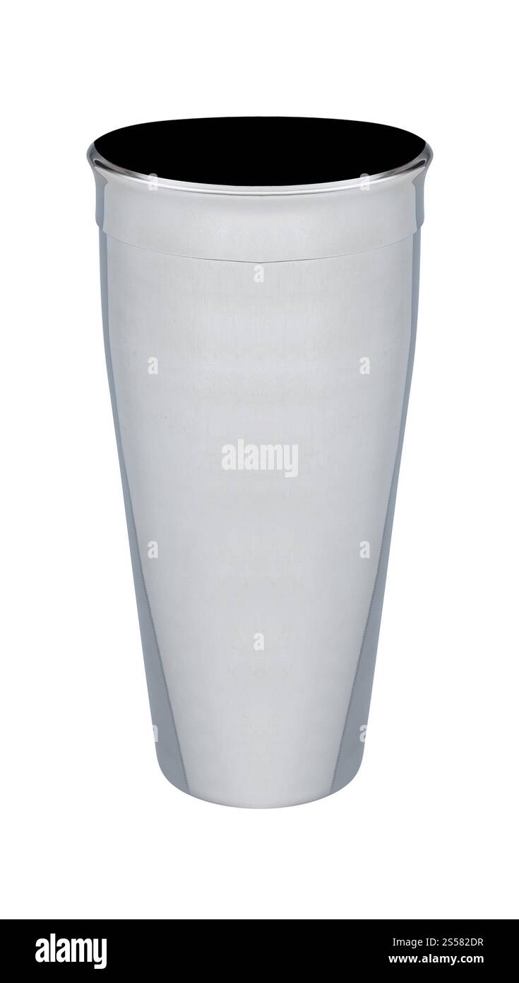 Parte metallica dello shaker boston, isolata su sfondo bianco. Parte metallica dello shaker boston cocktail Foto Stock