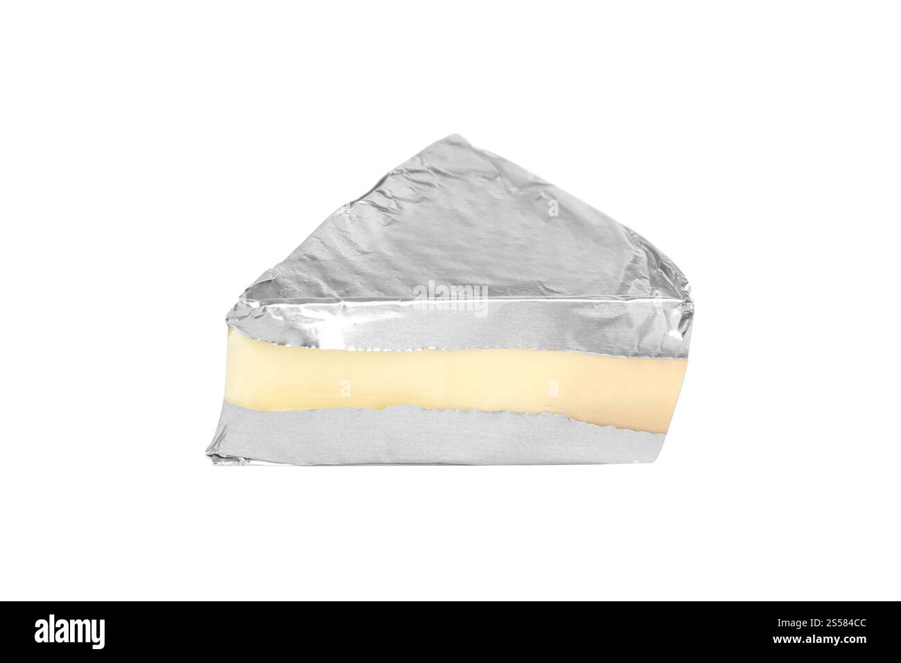 Formaggio cremoso a forma triangolare isolato su bianco Foto Stock