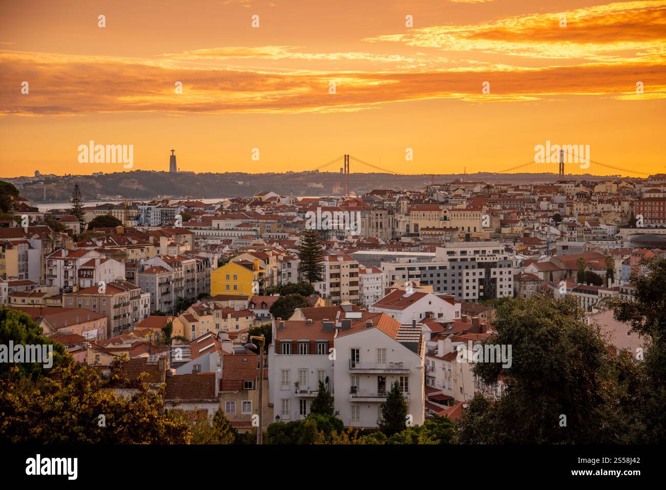Una vista della città di Baixa nella città di Lisbona in Portogallo. Portogallo, Lisbona, ottobre 2021 Foto Stock