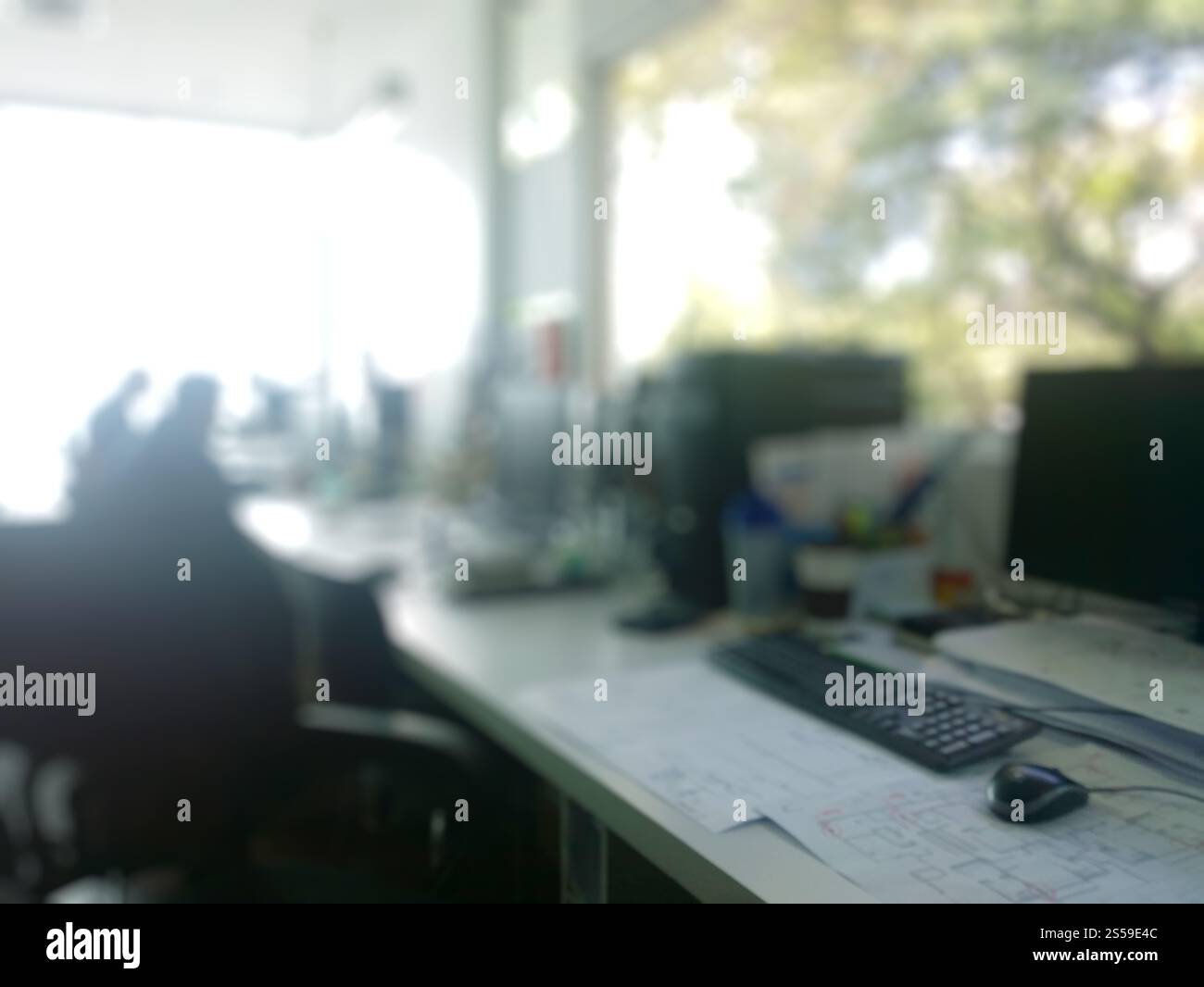Abstract office con computer blur sullo sfondo Foto Stock